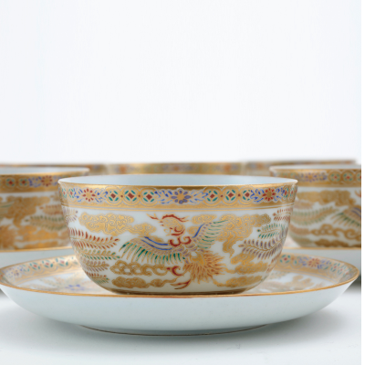 色絵金彩鳳凰文煎茶碗皿