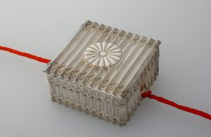 柳筥形ボンボニエール