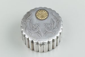 菊花形鳳凰文ボンボニエール