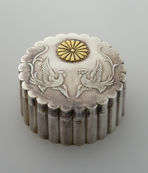 菊花形鳳凰文ボンボニエール