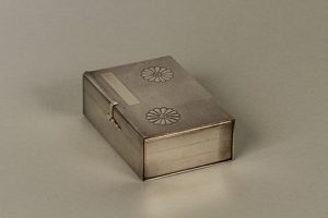 帙入和書形ボンボニエール