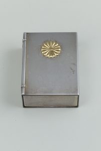 帙入和書形ボンボニエール