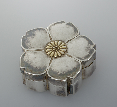 桜形ボンボニエール