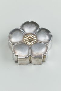 桜形ボンボニエール