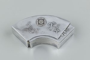 重扇形松竹梅文ボンボニエール