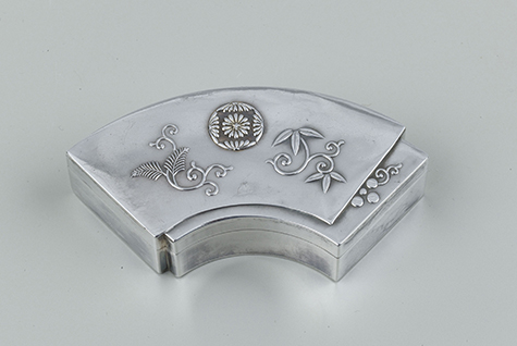 重扇形松竹梅文ボンボニエール