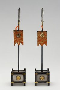 威儀鉾形ボンボニエール