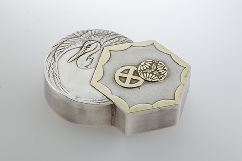 丸鶴亀甲形ボンボニエール蓋　