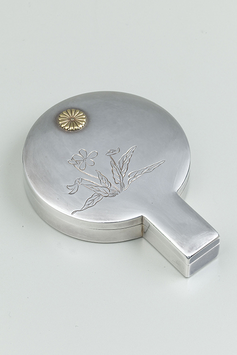 柄鏡箱形菫文ボンボニエール