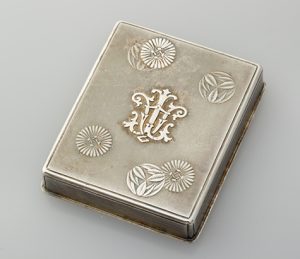 箱形菊花紋散ボンボニエール蓋