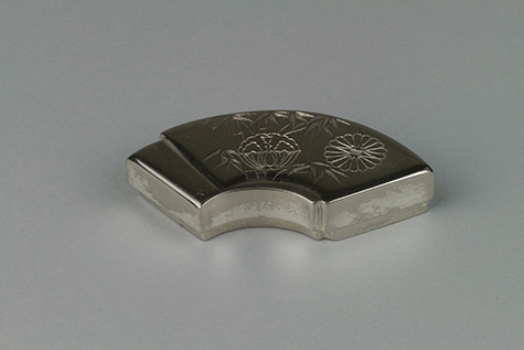 重扇形竹文ボンボニエール