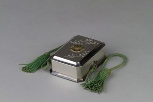 箱形松樹文ボンボニエール