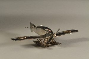 水上飛行機形ボンボニエール