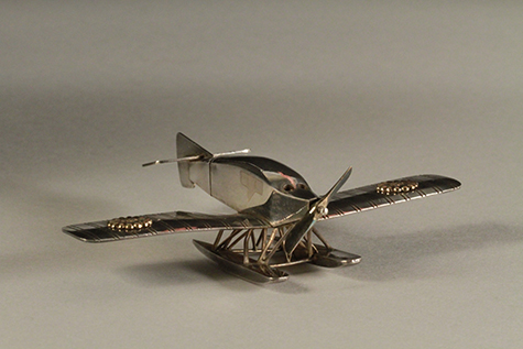 水上飛行機形ボンボニエール