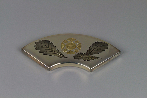 扇面形柏葉文ボンボニエール