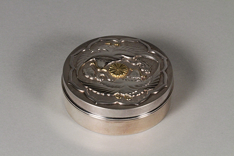 丸形鴛鴦文ボンボニエール