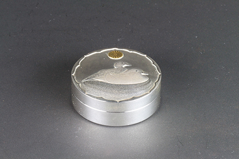 丸形鴛鴦文ボンボニエール