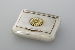 シガーケース形ボンボニエール