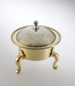 火鉢形ボンボニエール