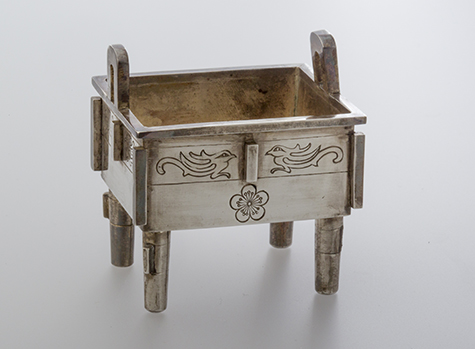 方鼎（ほうてい）形ボンボニエール