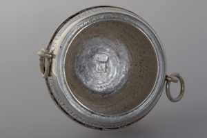 〔刻印〕敦形ボンボニエール