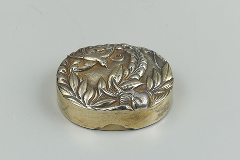 合子形藤燕文ボンボニエール