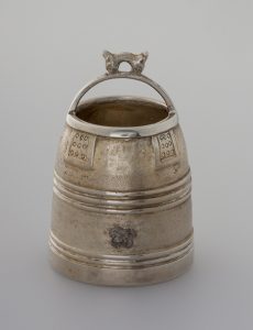 釣鐘形ボンボニエール