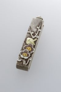 梅にメジロ文ピン