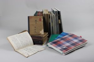 辻邦生・昭和19年～平成10年までの日記(98冊)